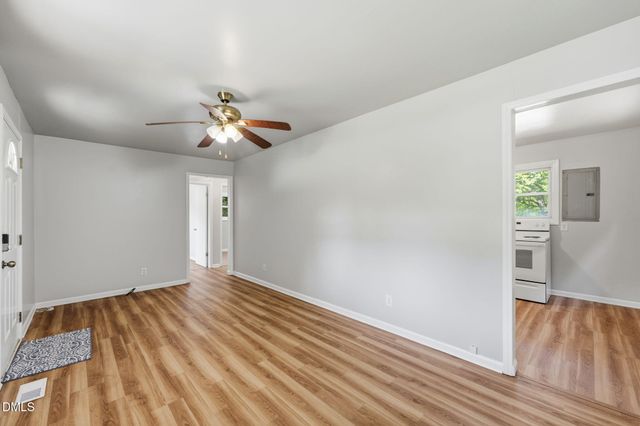 1463 Thomas Haith Lane, Burlington, NC 27217