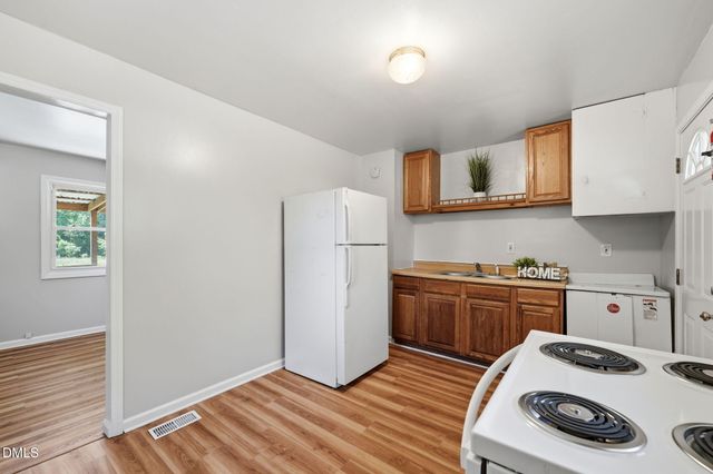 1463 Thomas Haith Lane, Burlington, NC 27217
