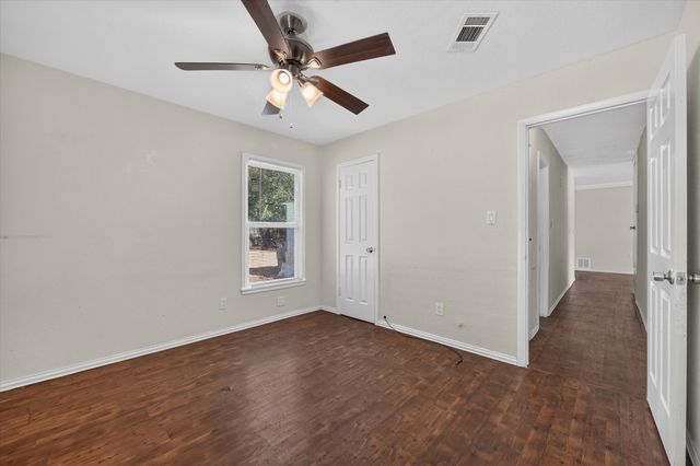 3545 Regal Road, Fort Worth, TX 76111
