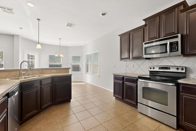 228 Bob White Drive, Red Oak, TX 75154