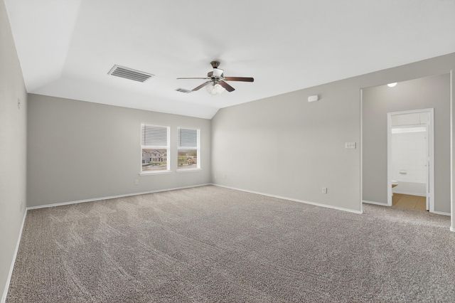 228 Bob White Drive, Red Oak, TX 75154