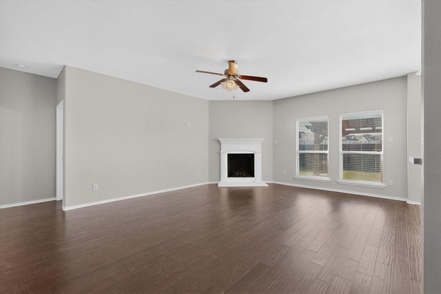 228 Bob White Drive, Red Oak, TX 75154