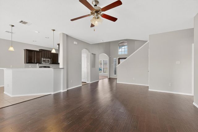 228 Bob White Drive, Red Oak, TX 75154