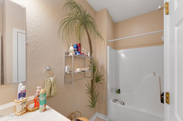 1813 Fairway Drive, Gautier, MS 39553