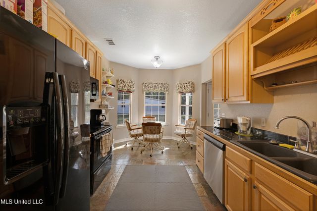 1813 Fairway Drive, Gautier, MS 39553