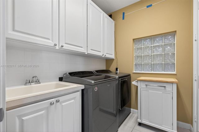 3518 Community Dr, Jupiter, FL 33458