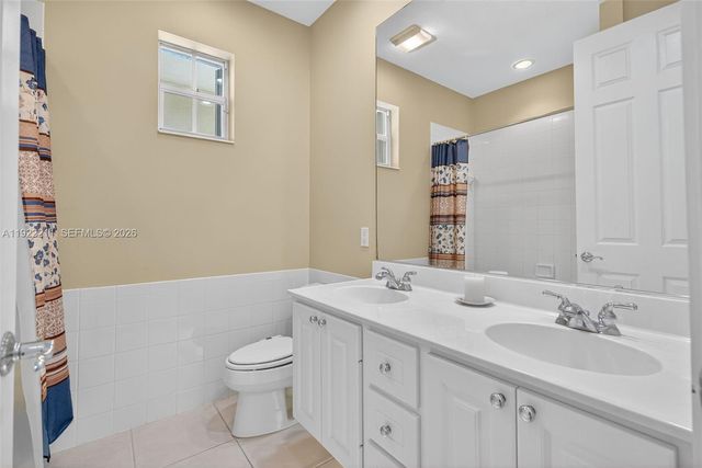 3518 Community Dr, Jupiter, FL 33458