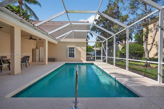 3518 Community Dr, Jupiter, FL 33458