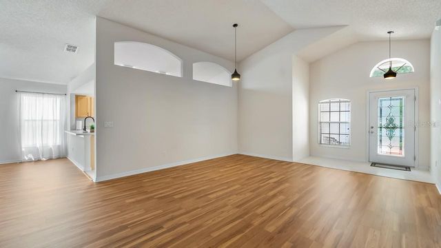 4127 CAPLAND AVENUE, Clermont, FL 34711
