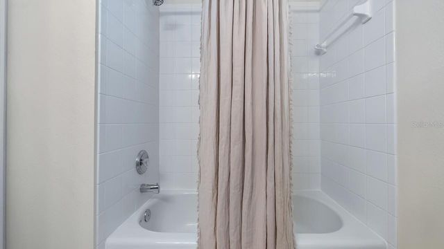 4127 CAPLAND AVENUE, Clermont, FL 34711