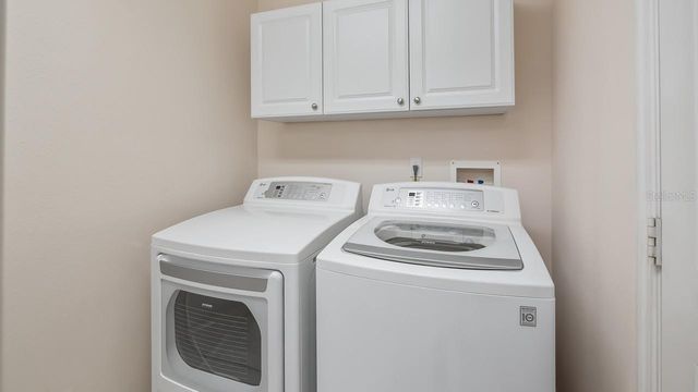 4127 CAPLAND AVENUE, Clermont, FL 34711