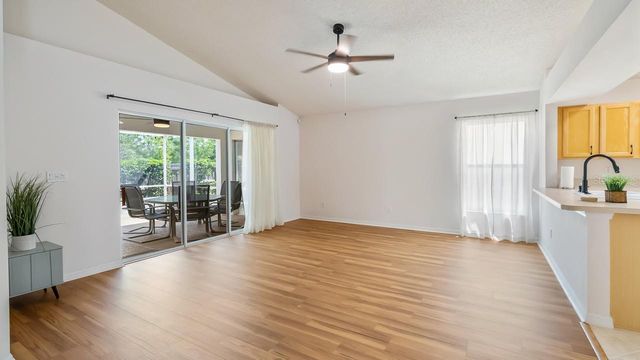 4127 CAPLAND AVENUE, Clermont, FL 34711