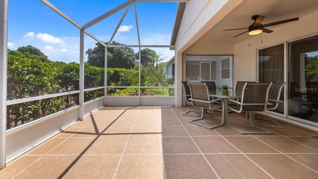 4127 CAPLAND AVENUE, Clermont, FL 34711