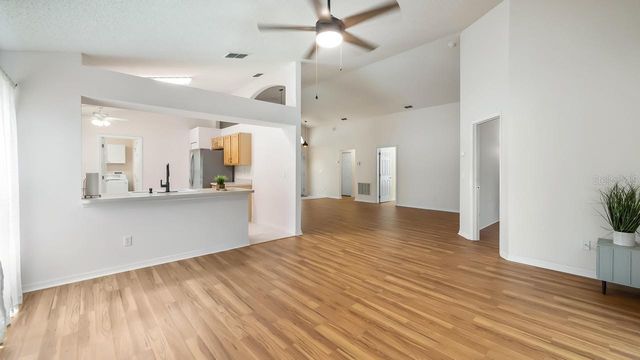 4127 CAPLAND AVENUE, Clermont, FL 34711