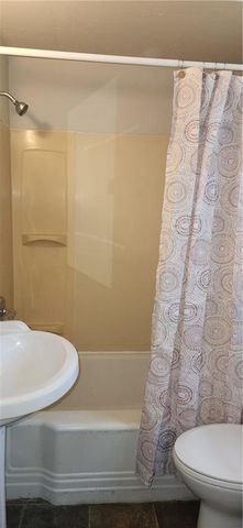 202 S Metcalf Road, Louisburg, KS 66053