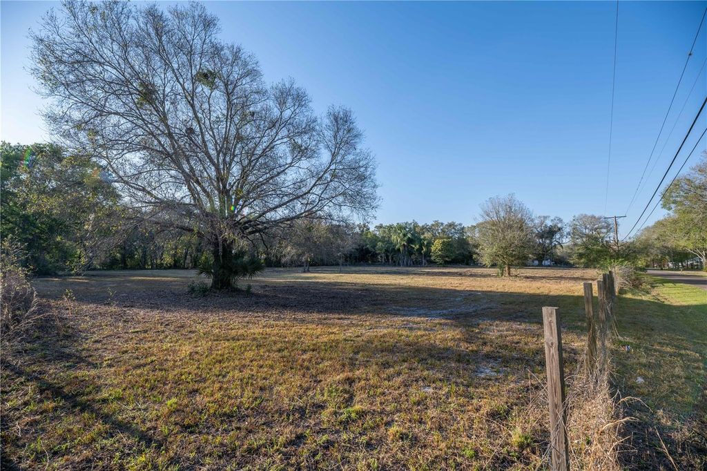 1206 FISHER LANE, Brandon, FL 33510