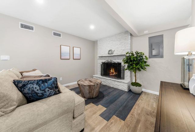 8124 Joy RD, Volente, TX 78641