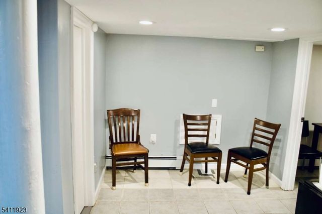 17 Dupont St, North Plainfield Boro, NJ 07060