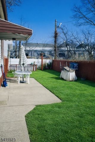 17 Dupont St, North Plainfield Boro, NJ 07060