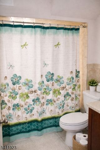 17 Dupont St, North Plainfield Boro, NJ 07060