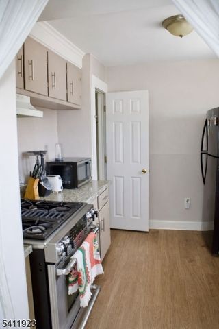 17 Dupont St, North Plainfield Boro, NJ 07060