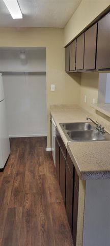 7200 W T C Jester Boulevard 3001, Houston, TX 77088