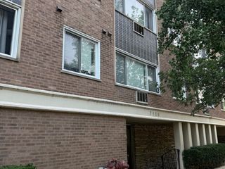 7120 N Sheridan Road 411, Chicago, IL 60626