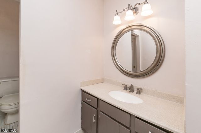 167 Riva Dr, Mansfield Twp., NJ 07840