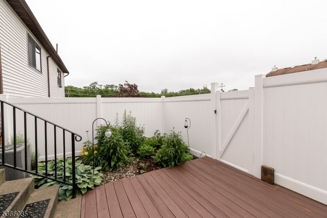 167 Riva Dr, Mansfield Twp., NJ 07840