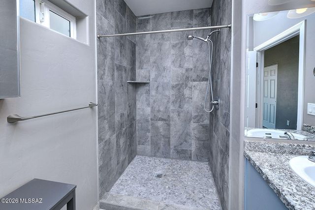 1724 S 8th Avenue, Tucson, AZ 85713