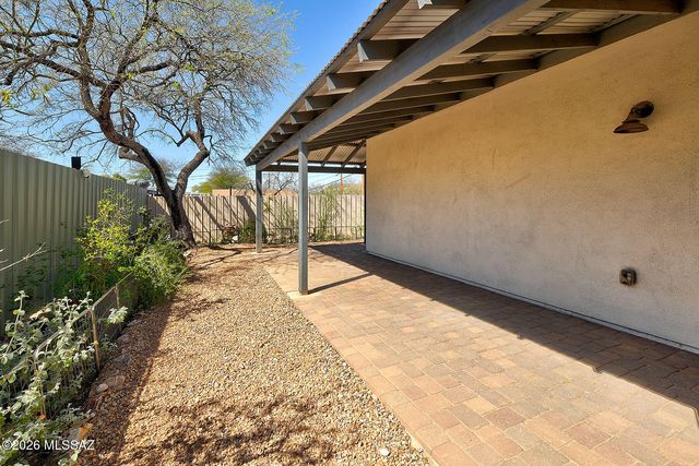 1724 S 8th Avenue, Tucson, AZ 85713