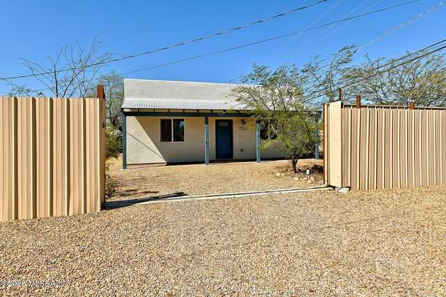 1724 S 8th Avenue, Tucson, AZ 85713