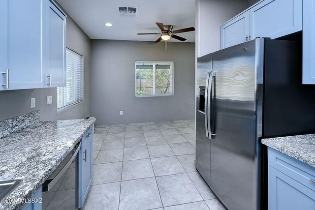 1724 S 8th Avenue, Tucson, AZ 85713