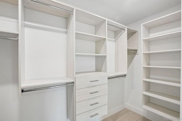 44010 Oakmont Drive, Plymouth Charter Township, MI 48170