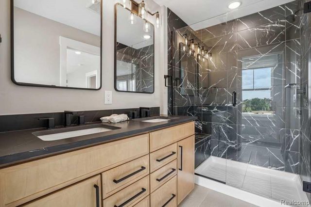 44010 Oakmont Drive, Plymouth Charter Township, MI 48170
