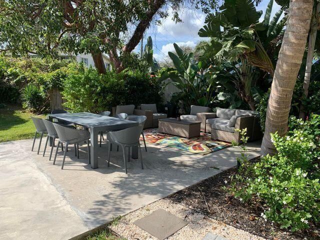 640 SE 2nd Avenue 111, Boynton Beach, FL 33435
