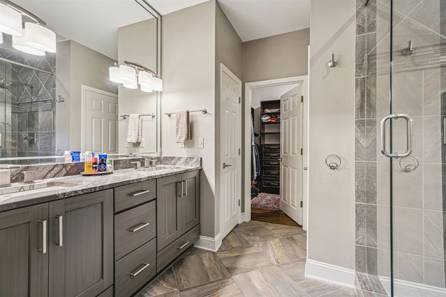 942 HARBOR BEND RD, Memphis, TN 38103