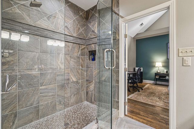 942 HARBOR BEND RD, Memphis, TN 38103