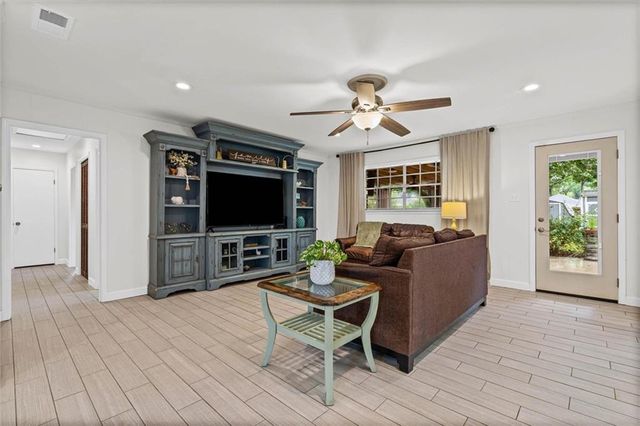 5813 Ryals Street, Satsuma, AL 36572