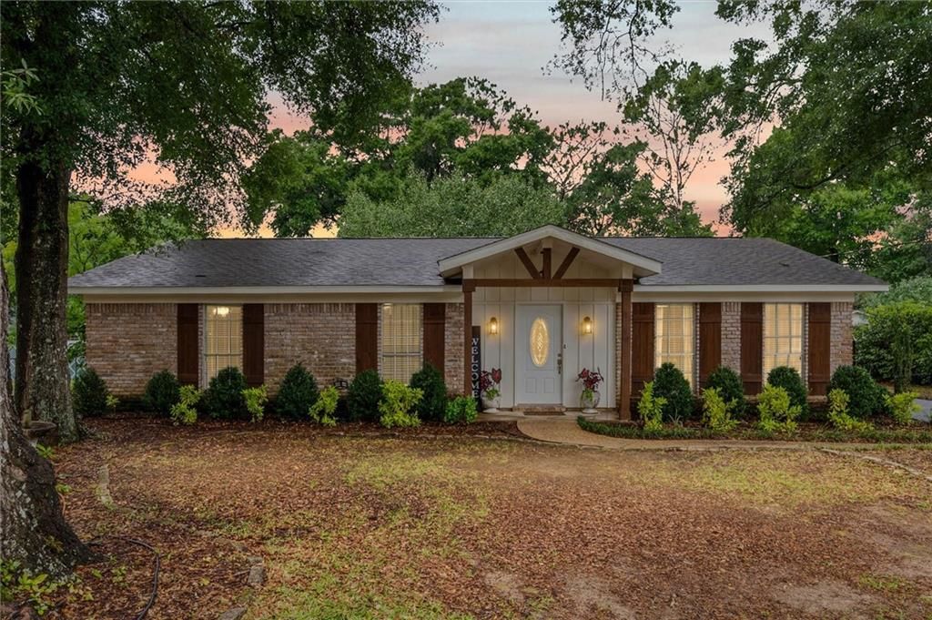 5813 Ryals Street, Satsuma, AL 36572