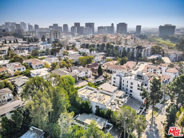 650 Kelton Avenue 301, Los Angeles, CA 90024