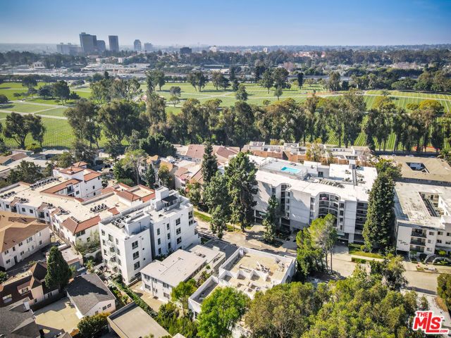 650 Kelton Avenue 301, Los Angeles, CA 90024