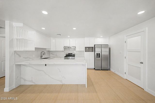 1609 W CHIPMAN Road, Phoenix, AZ 85041