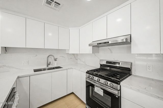 1609 W CHIPMAN Road, Phoenix, AZ 85041