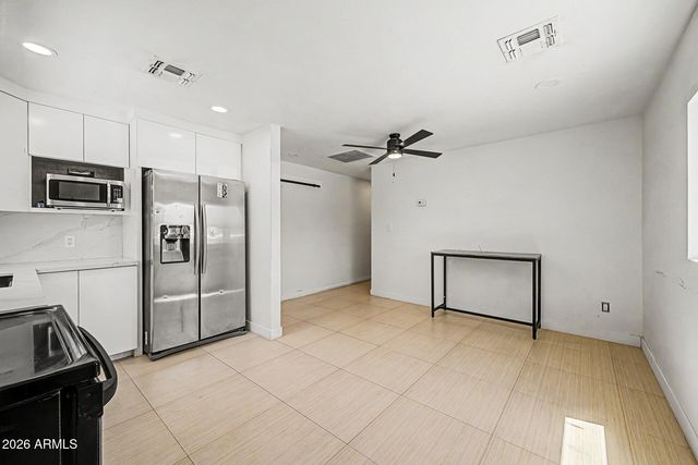 1609 W CHIPMAN Road, Phoenix, AZ 85041