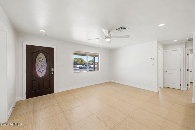 1609 W CHIPMAN Road, Phoenix, AZ 85041