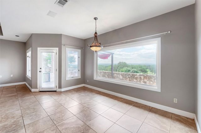 1607 Clubhouse Hill DR, Spicewood, TX 78669