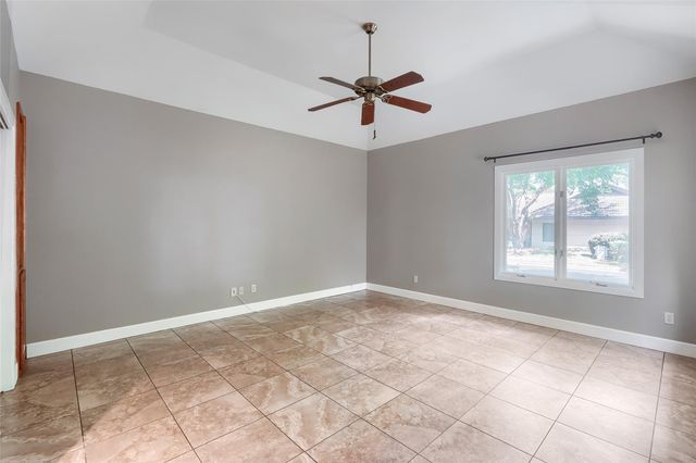 1607 Clubhouse Hill DR, Spicewood, TX 78669