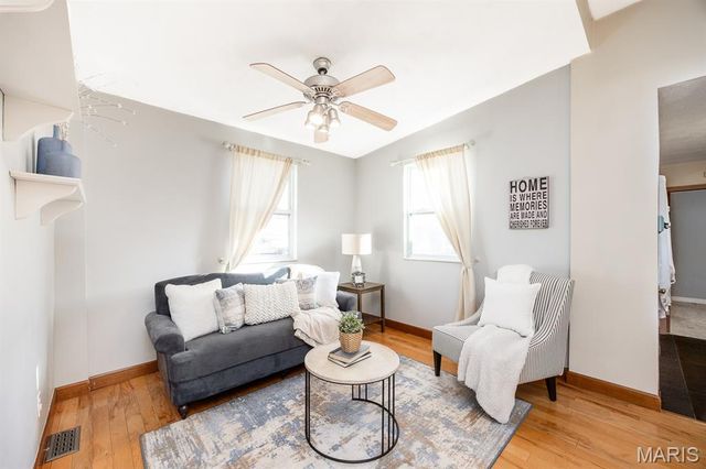 824 W State Street, Mascoutah, IL 62258