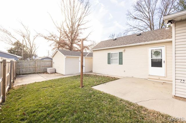 824 W State Street, Mascoutah, IL 62258